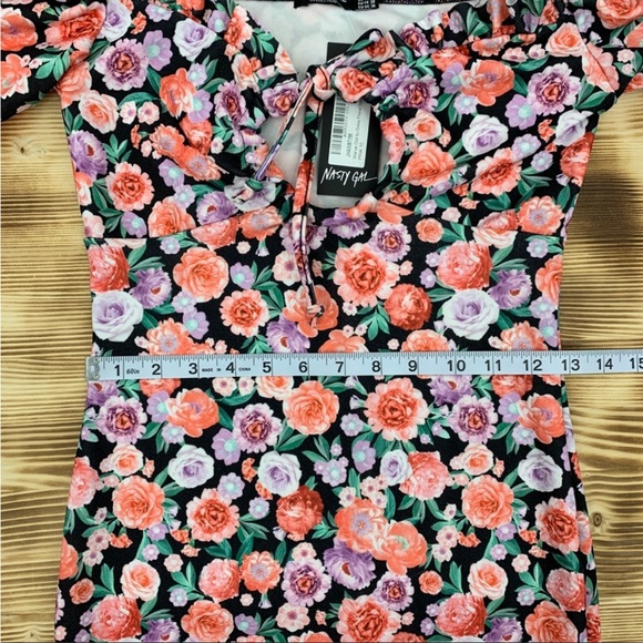 NWT Nasty Gal Pink Floral Bodycon Dress, Size 6, Puff Sleeve with Keyhole - Picture 13 of 14